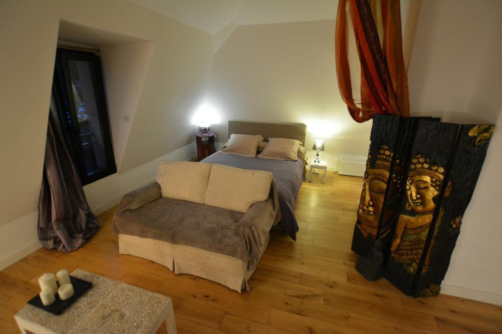 Maison D'Hotes Les Coudreaux Rueil-Malmaison Luaran gambar