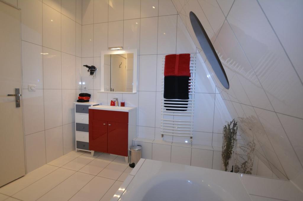 Maison D'Hotes Les Coudreaux Rueil-Malmaison Luaran gambar